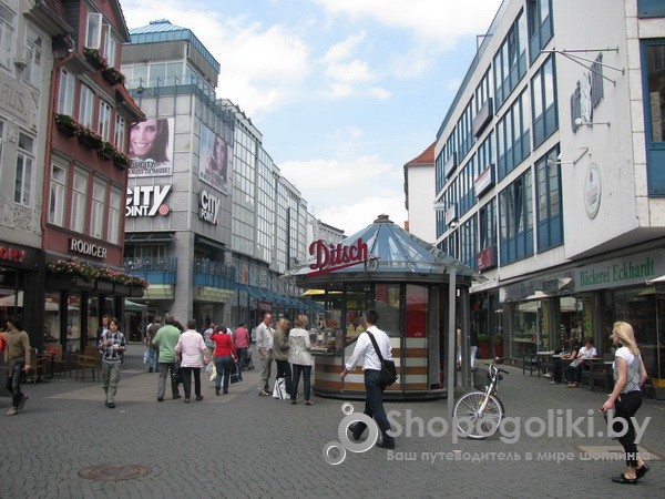 Магазины на торговой улице в Брауншвейге