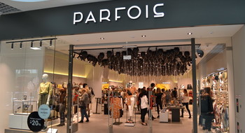 В ТРЦ Dana Mall открылся магазин аксессуаров Parfois