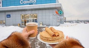 В Минске 22 февраля будут бесплатно угощать блинами с икрой и морсом