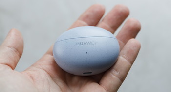 Тестируем новые наушники Huawei FreeBuds 5i на улице, в метро и ТРЦ